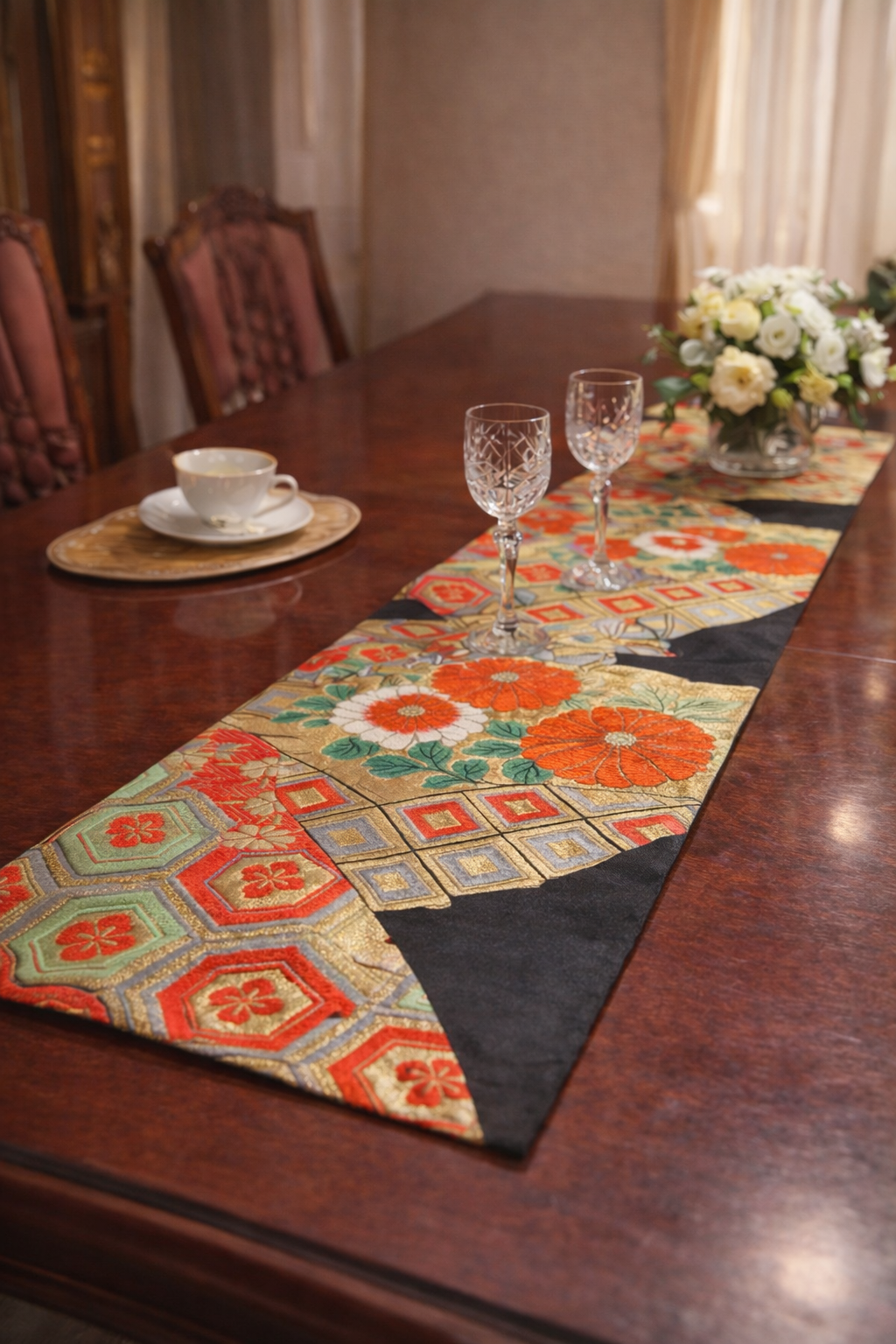 3118 豪華な刺繍の帯から作ったテーブルランナー春のおもてなし、プレゼントに