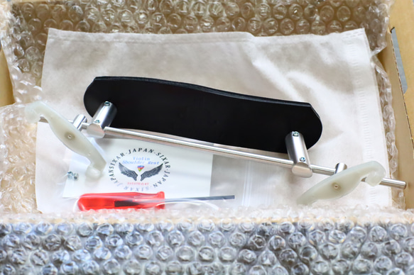 バイオリン用肩当て/HAYATE★47 Fantasia/BK約61gジュラルミンロッド仕様 1枚目の画像