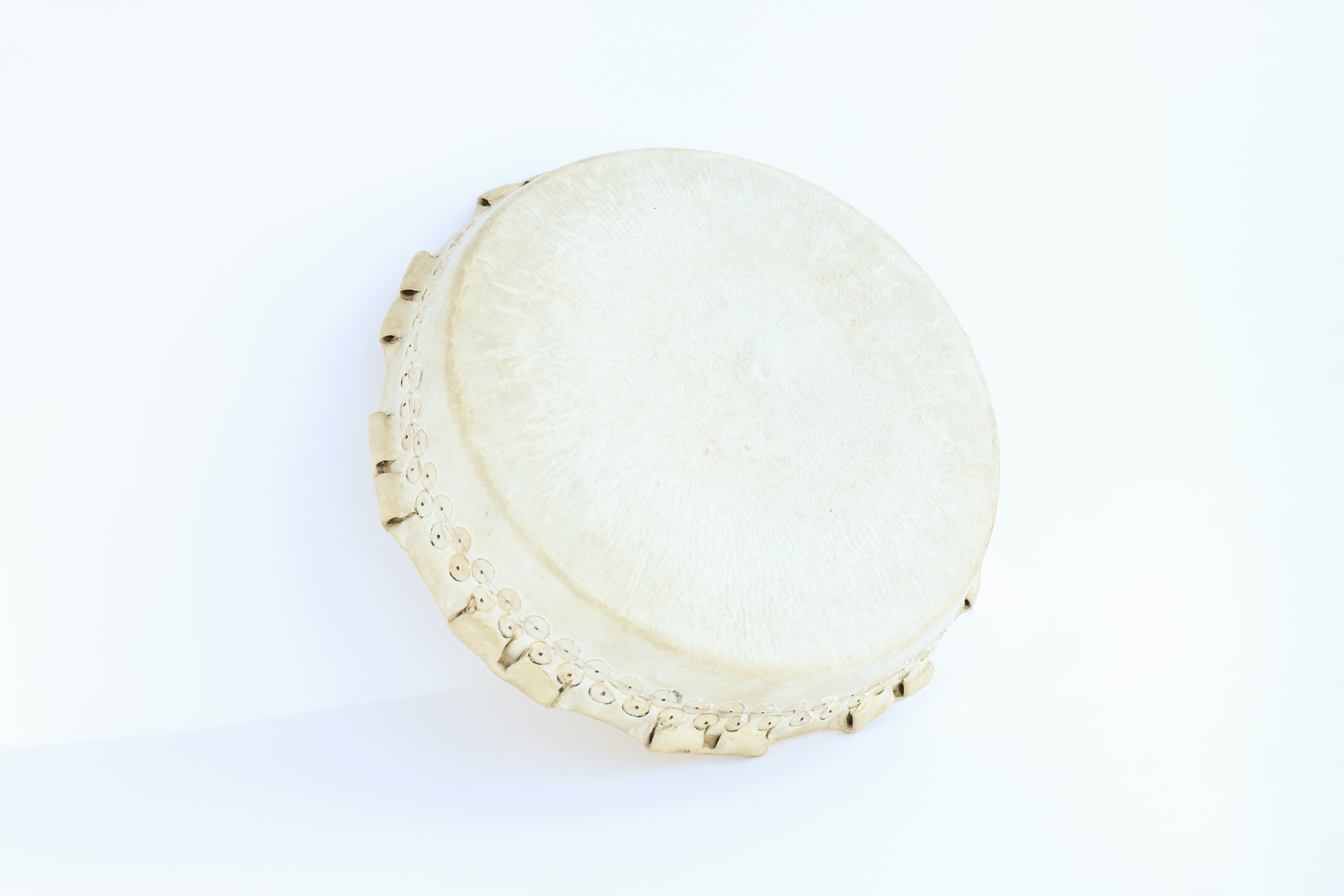 諏訪響太鼓店　太鼓用牛皮「張り替えた太鼓の革」特大　～ハンドメイド・クラフト素材～