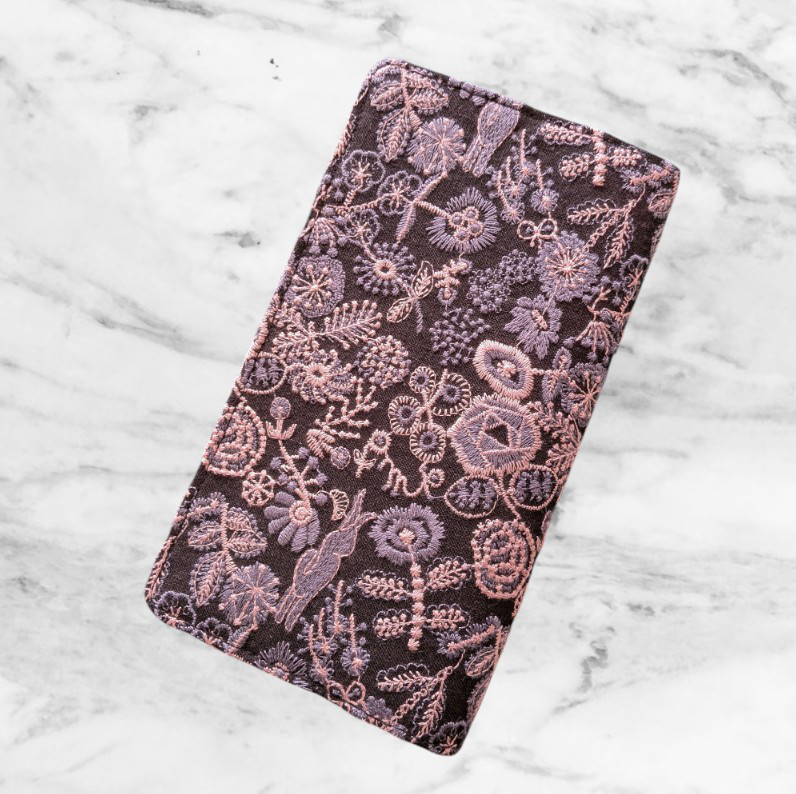 weeks セレブレイト　ピンク　手帳カバーケース　ミナペルホネン