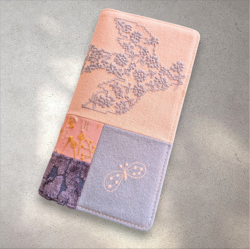 weeks マルチ　パッチワーク　ミナペルホネン　手帳カバーケース