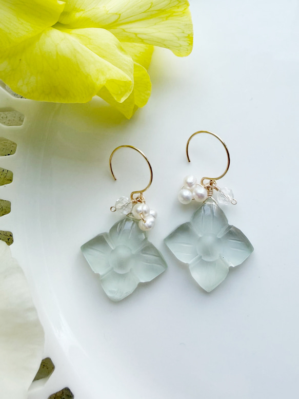 14KGF カランコエカットグリーンアメジスト 淡水パール ピアス 1枚目の画像