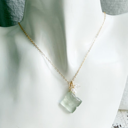 14KGF カランコエカットグリーンアメジスト 淡水パール ネックレス 3枚目の画像