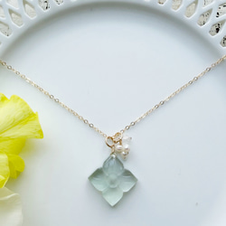 14KGF カランコエカットグリーンアメジスト 淡水パール ネックレス 2枚目の画像