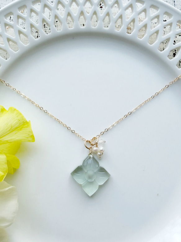 14KGF カランコエカットグリーンアメジスト 淡水パール ネックレス 2枚目の画像