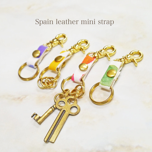 在庫限りの特選SALE】ショートストラップ 本革 ドット レディース