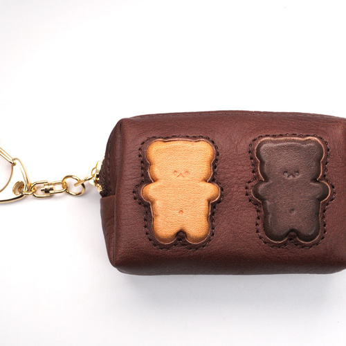 くまちゃんブラウニーミニポーチ（本革製）／お菓子な革小物 ポーチ
