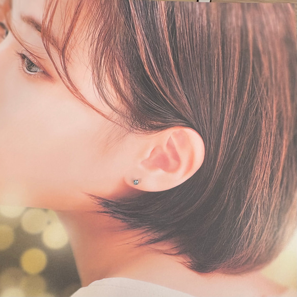 3ミリ【つけっぱなし】極小ブルートパーズピアス 四角 8枚目の画像