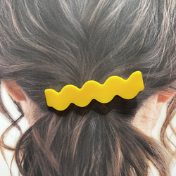 うねうね　デザイン　ヘアクリップ 1枚目の画像