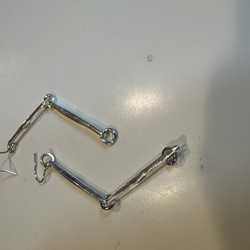 【950 Silver】つなぐデザインのロングピアス｜日常に凛とした輝きを　PI No.33 4枚目の画像