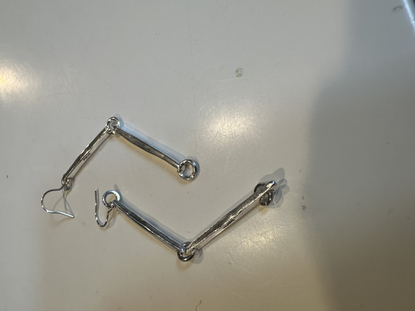 【950 Silver】つなぐデザインのロングピアス｜日常に凛とした輝きを　PI No.33 4枚目の画像