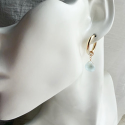 チタン アクアマリン 水晶 フープピアス 9枚目の画像