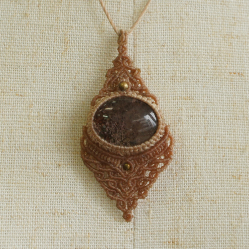 マクラメ編みガーデンクォーツペンダント ネックレス・ペンダント