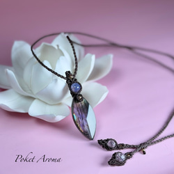 藤紫』レピドライトドロップとファントムアメジストのマクラメ