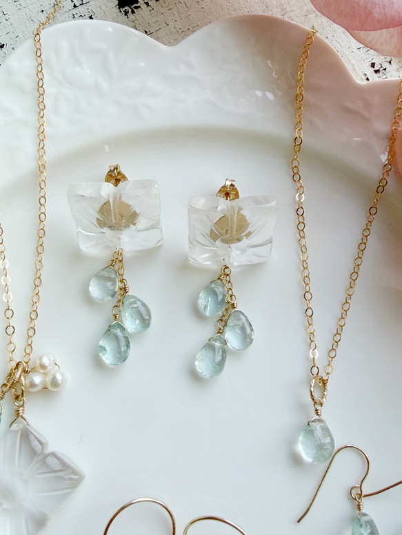 【カランコエの雫】14KGF カランコエカット水晶 アクアマリン スタッドピアス 9枚目の画像