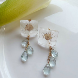 【カランコエの雫】14KGF カランコエカット水晶 アクアマリン スタッドピアス 3枚目の画像