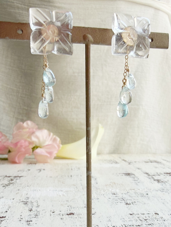 【カランコエの雫】14KGF カランコエカット水晶 アクアマリン スタッドピアス 4枚目の画像