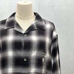 男女印花貓咪刺繡漸層格紋長袖襯衫 第1張的照片