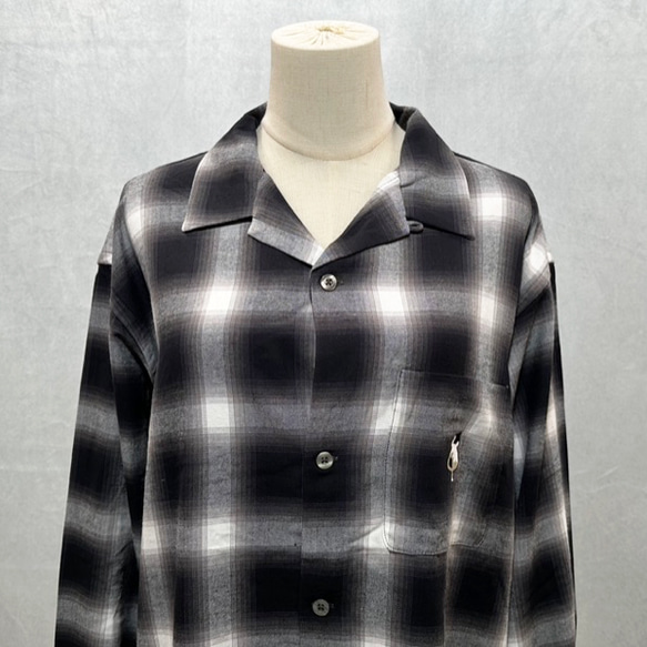 男女印花貓咪刺繡漸層格紋長袖襯衫 第3張的照片