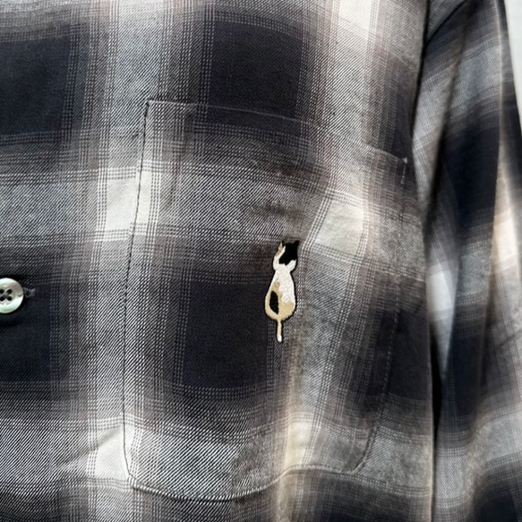 男女印花貓咪刺繡漸層格紋長袖襯衫 第6張的照片