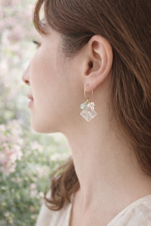 【カランコエの雫】14KGF カランコエカット水晶 アクアマリン ピアス 4枚目の画像