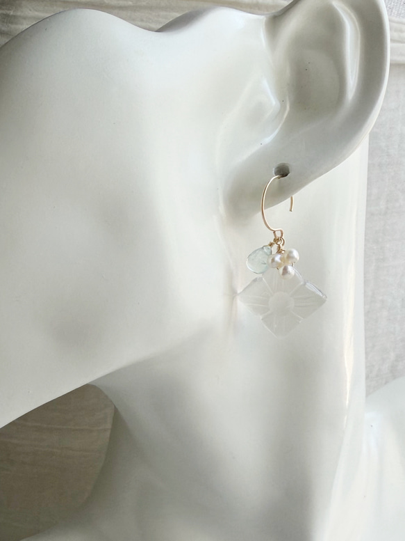 【カランコエの雫】14KGF カランコエカット水晶 アクアマリン ピアス 5枚目の画像