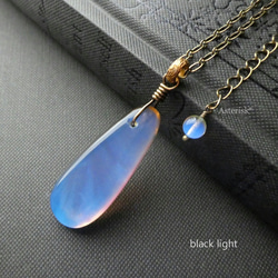 天然琥珀＞ 魅惑のブルーアンバー 12mm 青の琥珀のネックレス