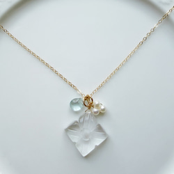 【カランコエの雫】14KGF カランコエカット水晶 アクアマリン ネックレス 2枚目の画像