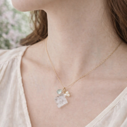 【カランコエの雫】14KGF カランコエカット水晶 アクアマリン ネックレス 4枚目の画像