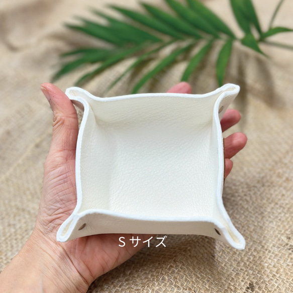 滑らかな肌触り　鹿革アクセサリートレイ 9枚目の画像