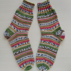 手編みの靴下（23cm～24.5cm）☆ロリポップ色＊洗濯機OK！ 2枚目の画像