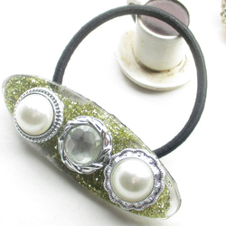 エリザベスでもレイチェルでもないクォーツに想いをよせるほど、気温も上がります♪(ぼぼ屋のヘアゴム)SH250 2枚目の画像