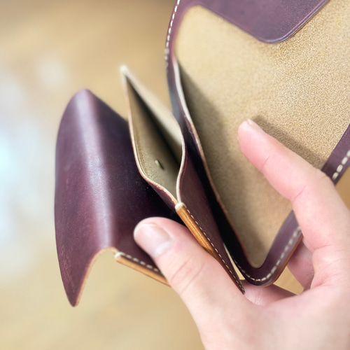 トラッカーウォレット ミドル バーガンディ 本革 真鍮 メンズ 財布　茶芯 茶芯が育つ】ミドルトラッカーウォレット 本革 真鍮 経年変化 アメカジ