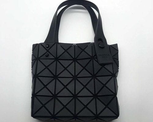 BAOBAO ISSEYMIYAKE(バオバオイッセイミヤケ) ショルダーバッグ - BB63-AG403 黒 PVC(塩化ビニール)×ポリエステル×ナイロン バオバオイッセイミヤケ/ショルダーバッグ/グレー/PVC(塩化ビニール