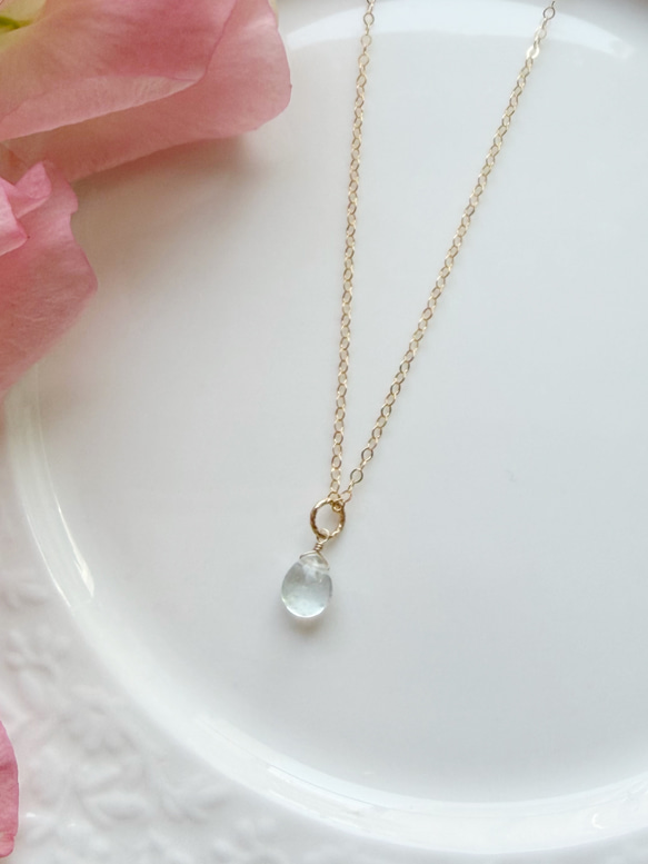 【カランコエの雫】14KGF アクアマリン ペアシェイプ ネックレス 1枚目の画像