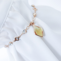 【365日企画】4/9誕生日カラー 『黄昏の小陽(ウォールフラワー）』ガラスアクセサリー 5枚目の画像