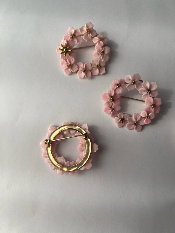 桜のブローチ 3枚目の画像