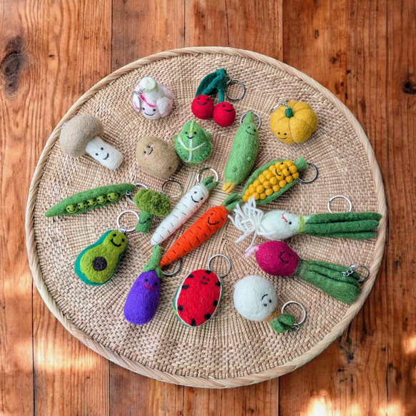 羊毛フェルト 野菜と果物のキーホルダー ハンドメイド プレゼント