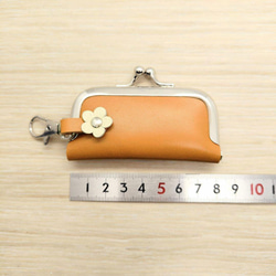 がま口 小さい財布 キーホルダー 8cm ライトブラウン 革 レザー 印鑑入れ コインケース 小銭入れ 6枚目の画像