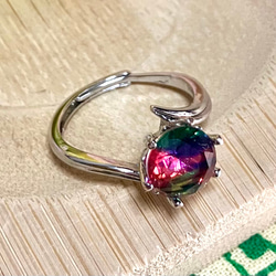 ダブレットクリスタル ☆ビビッドカラー ピンク×グリーン フリーサイズリング 天然石 指輪 6枚目の画像