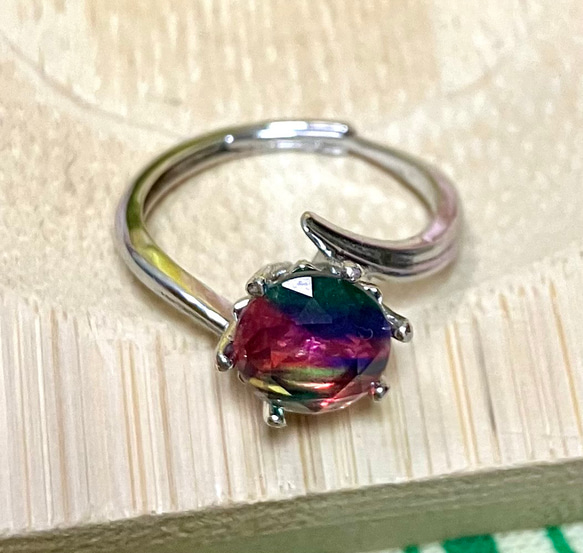 ダブレットクリスタル ☆ビビッドカラー ピンク×グリーン フリーサイズリング 天然石 指輪 9枚目の画像