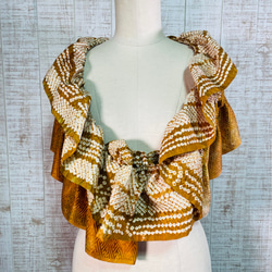 着物リメイク＊黄土色正絹綸子＆鹿の子絞りグラデーションふわふわ＆ひらひらギャザーストール 8枚目の画像