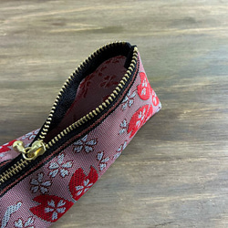 畳縁　笔盒　日式　櫻花盛開　紅色的櫻花 第3張的照片