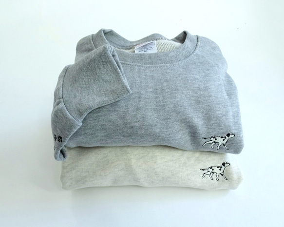 雙色刺繡 9.7 盎司衛衣 <達爾馬提亞犬> 第1張的照片