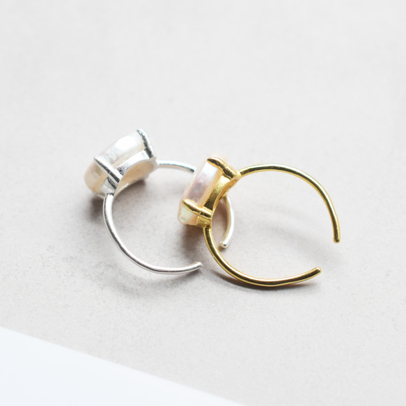 春季新品【低致敏性】銀色和醫用級不銹鋼大號淡水珍珠橢圓形戒指 第6張的照片