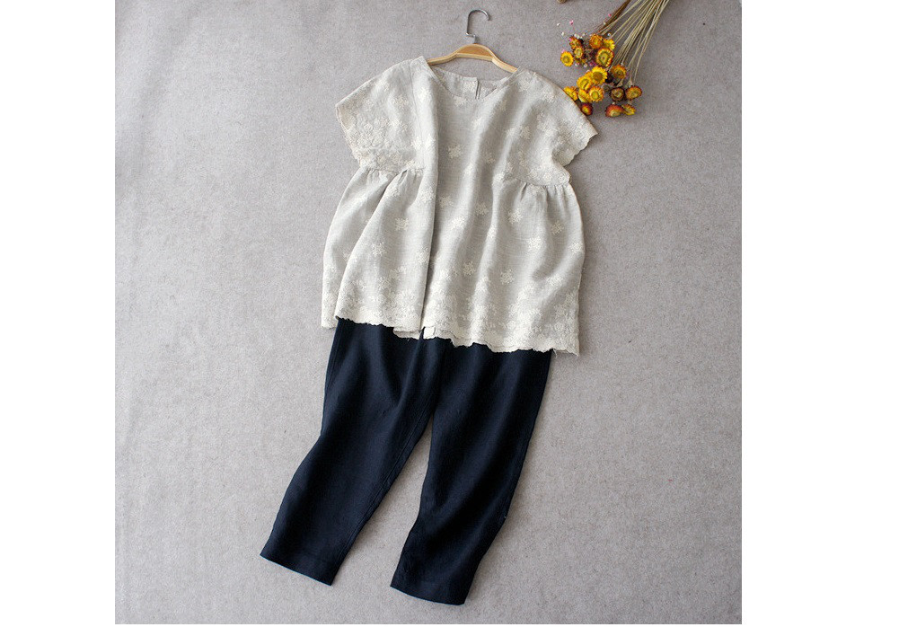 リネン100％生地可愛い総刺繍大人可愛いトップス♪No.36