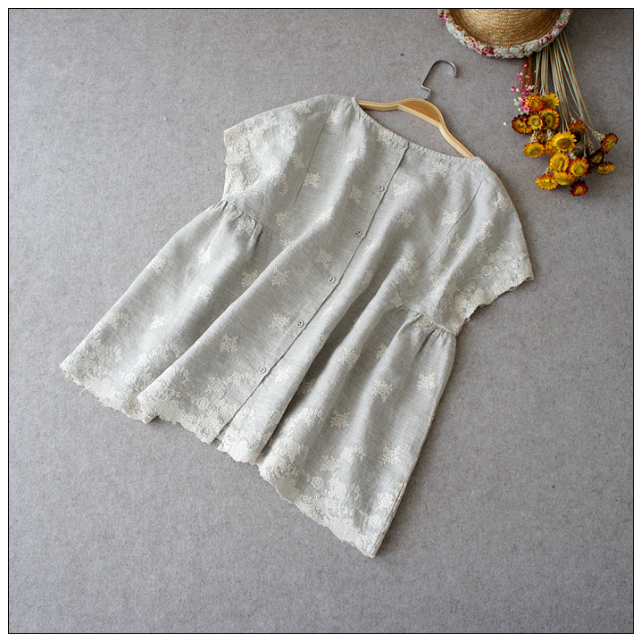 リネン100％生地可愛い総刺繍大人可愛いトップス♪No.36