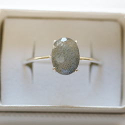 （獨一無二 • 925銀）寶石級拉長石橢圓形銀戒指（8*6毫米，11號） 第5張的照片