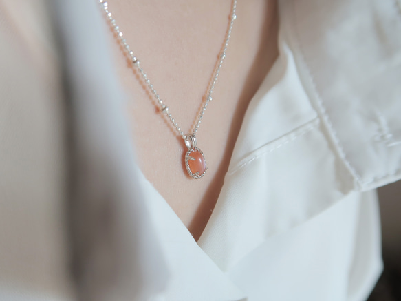 925純銀 澄月光石 細麻花邊 爪鑲 項鍊 (2種鍊型可選) 免費送禮包裝 第5張的照片