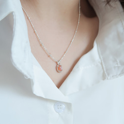 925純銀 澄月光石 細麻花邊 爪鑲 項鍊 (2種鍊型可選) 免費送禮包裝 第1張的照片